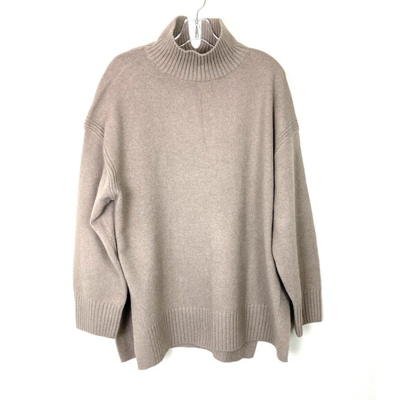 H&M Women's NWT High Neck Oversized Sweater Size M Light Brown Cozy 12" Slits - Picture 1 of 8